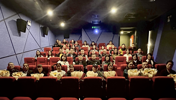 追憶紅色經典 情系九九重陽 ——公司第一、第二、第三黨支部開展重陽敬老活動